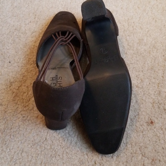 Heels - Picture 3 of 3